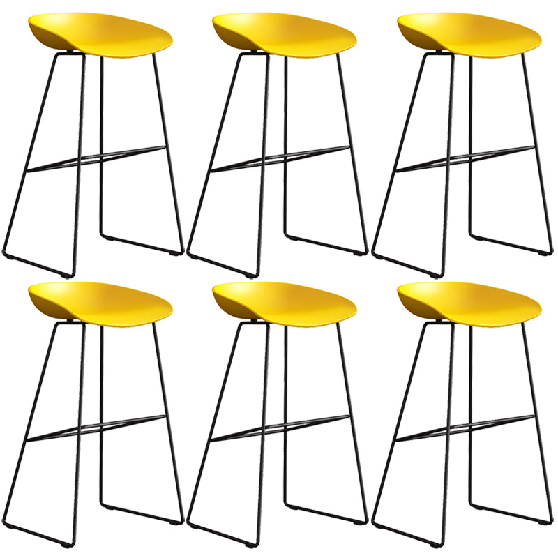Contemporary Style Plastic Counter Stool Counter Height Bucket Bar Stool