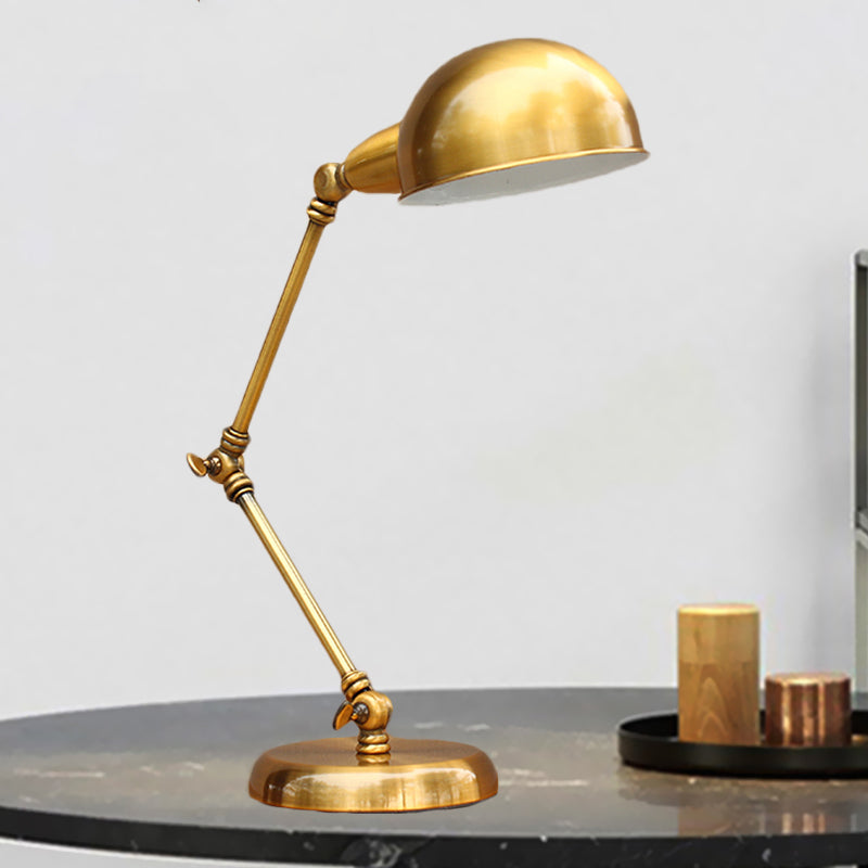 1 Hoofdbureau Licht met Dome Shade Vintage Loft Metallic verstelbare bureaulamp in goud voor slaapkamer