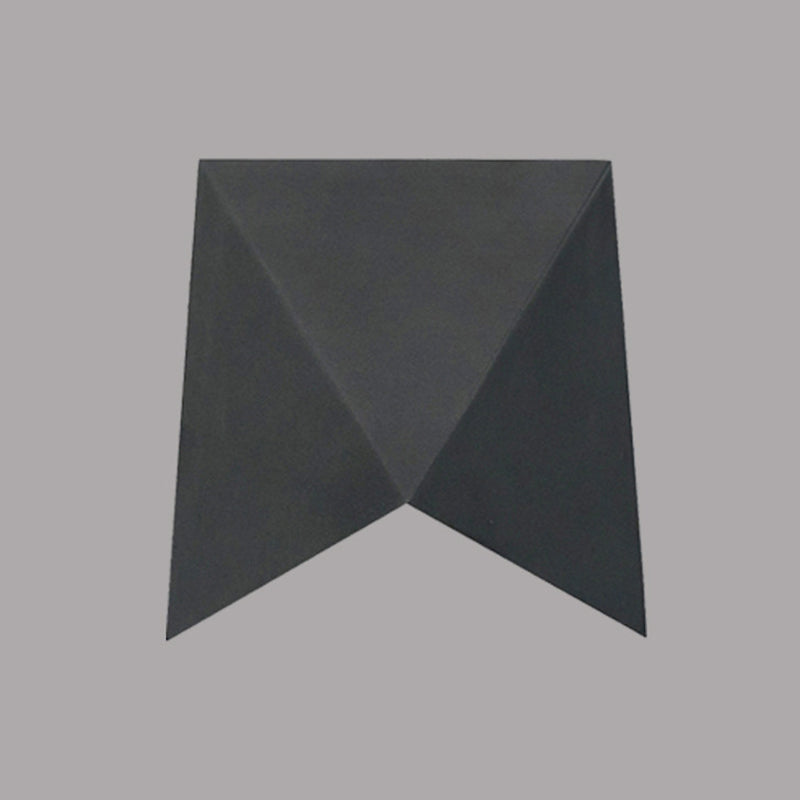 Geometric Shape Wall Lamp Modern Style Acrylic 1 Light Sconce in White / Black
