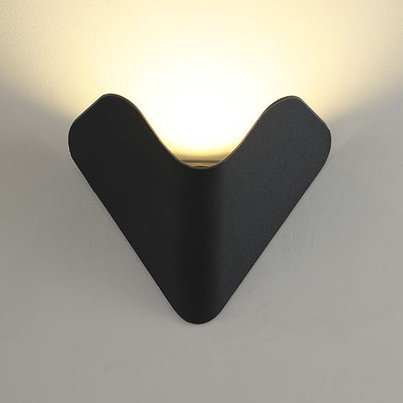 Modern Style Triangle Shape Wall Sconce Metal 1 Light Sconces for Outdoor