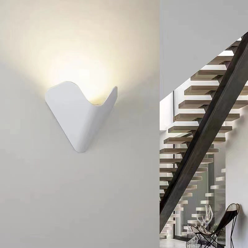 Modern Style Triangle Shape Wall Sconce Metal 1 Light Sconces for Outdoor