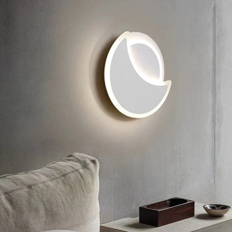Disk Shape Wall Lamp Modern Style Acrylic 2 Lights Sconce in White / Black