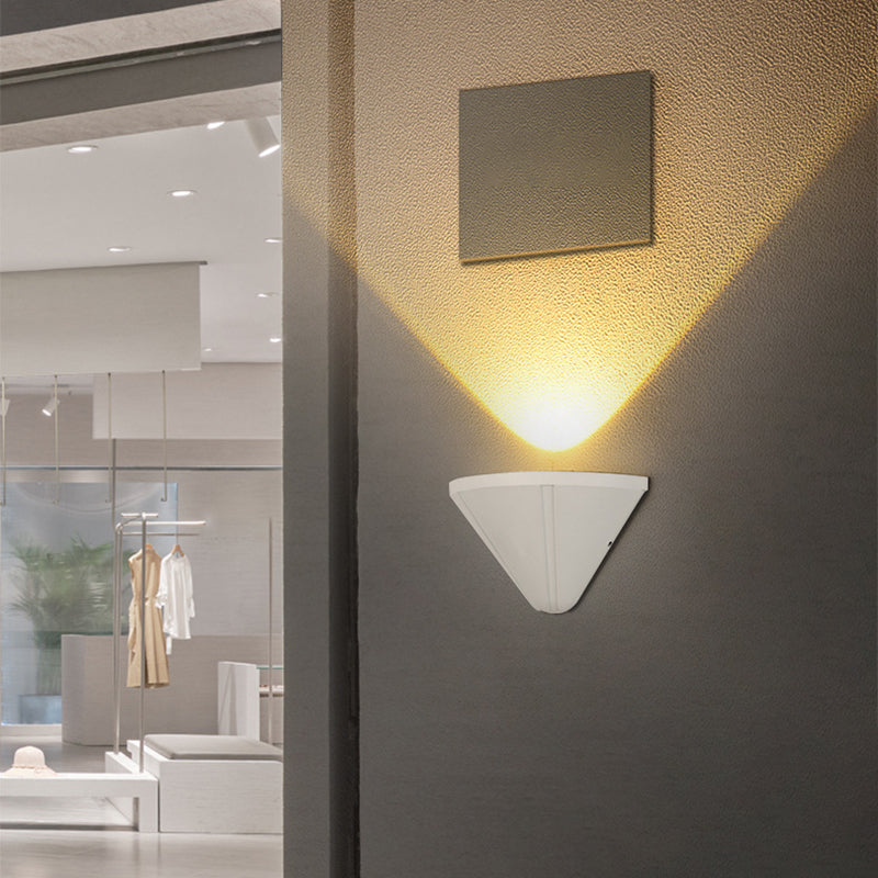 Modern Style Triangle Wall Sconce Metal 1 Light Sconces for Outdoor