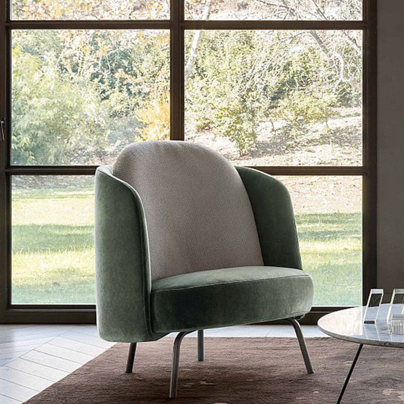 Modern Style Recessed Arms Chair with Black Metal Basic Four Leg
