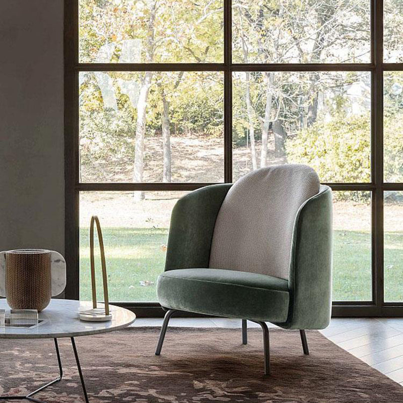 Modern Style Recessed Arms Chair with Black Metal Basic Four Leg