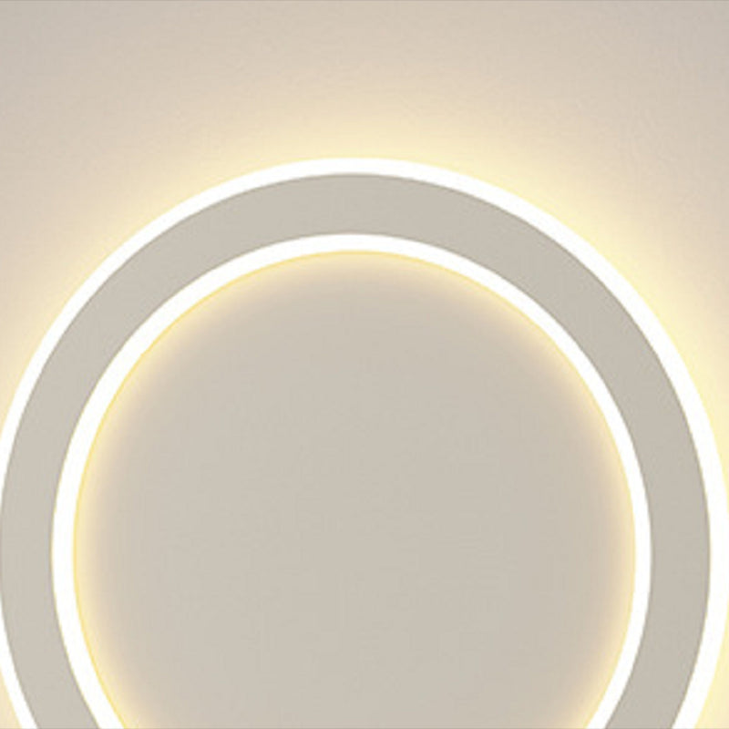 Round Disc Shape Wall Sconce Modern Style Acrylic 1 Light Sconce in White