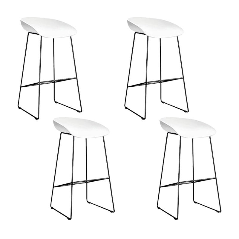 Industrial Bar Stool with Bucket Plastic Stool for Restaurant