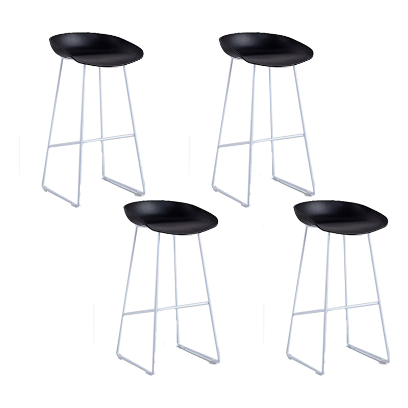 Industrial Bar Stool with Bucket Plastic Stool for Restaurant