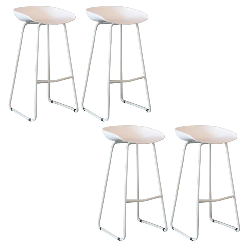 Modern Backrest Counter Stool Iron Cashier Bar Stool with Plastic Seat