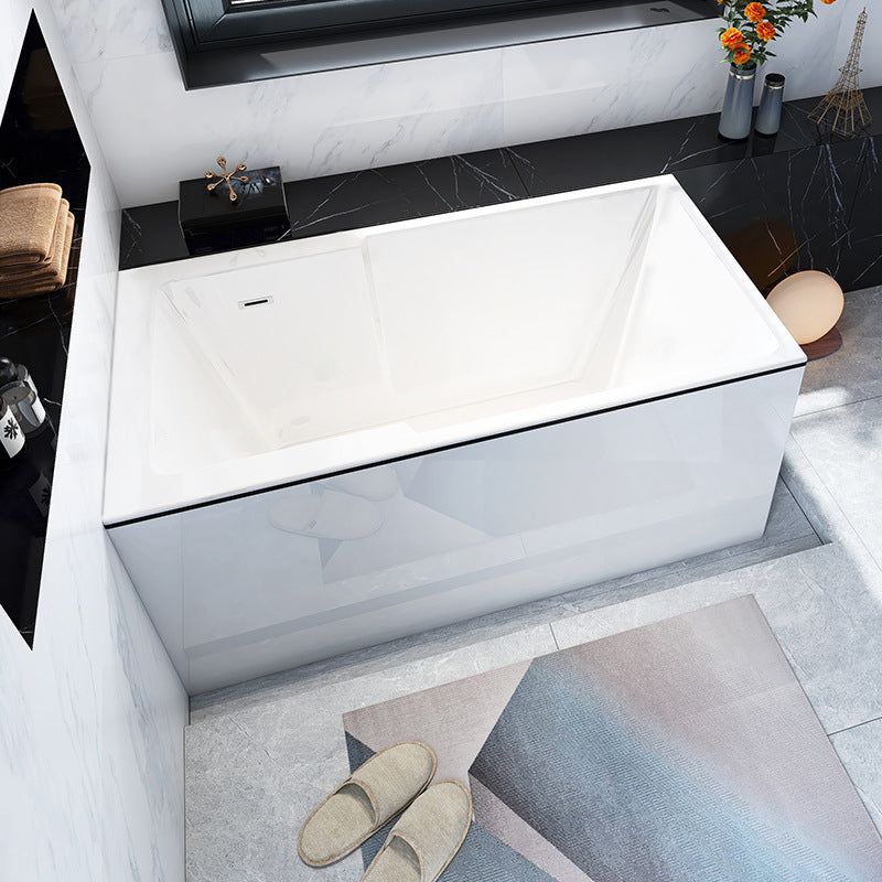 Freestanding Acrylic Bathtub Modern Stand Alone Soaking Tub with Slotted Overflow Drain