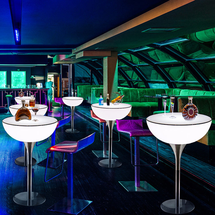 Polyethylene Round Table Industrial Style Commercial Outdoor Bar Table