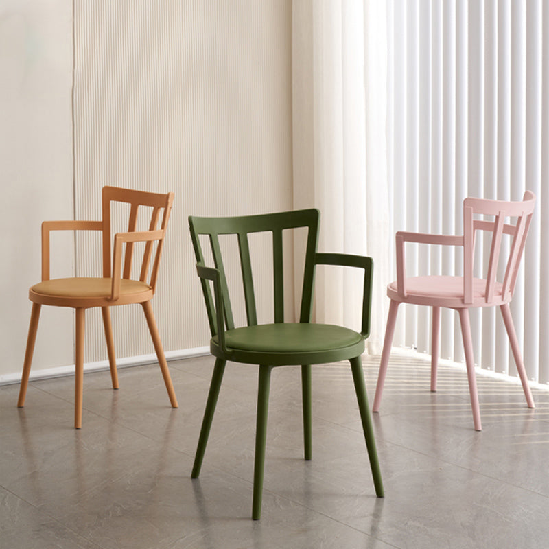 Contemporary Style Arm Chair Plastic Winsor Back Indoor Chair for Dining Room