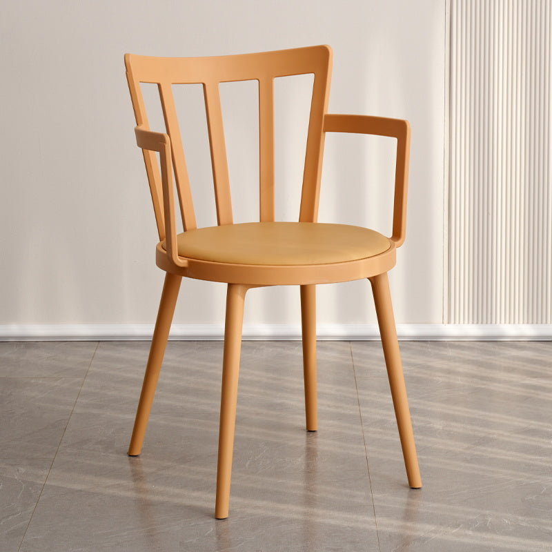 Contemporary Style Arm Chair Plastic Winsor Back Indoor Chair for Dining Room
