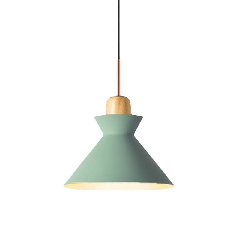 Nordic Stylish Conic Hanging Lamp 1 Glühbirne Metall und Holzheize Beleuchtung in Grau/Weiß für Wohnzimmer
