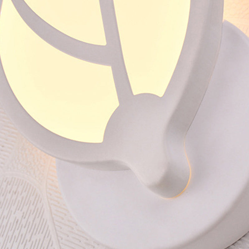Leaf Shape Wall Lamp Modern Style Acrylic 1 Light Sconce in White