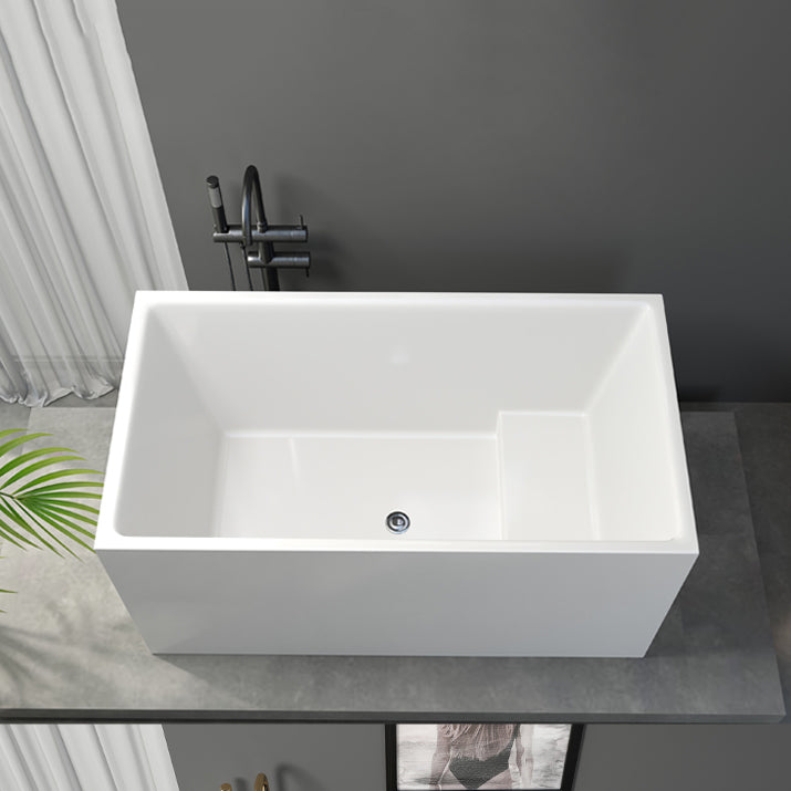 Contemporary Soaking Freestanding Bathtub Acrylic Rectangular with Center Drain