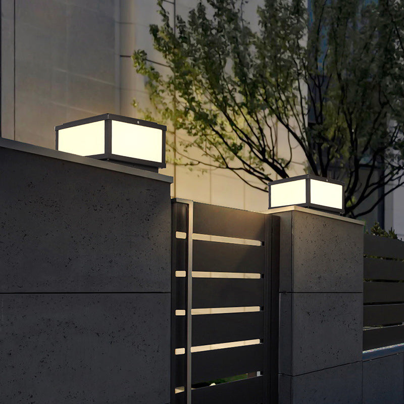 Outdoor Solar Lights Black Metal Square Pillar Lamp for Garden