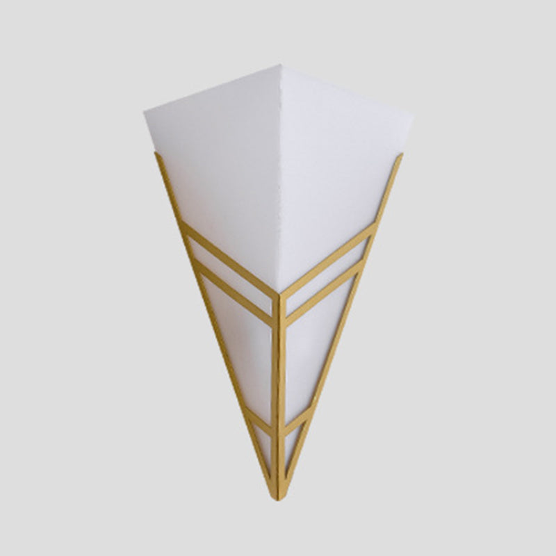 Triangle Modernist Wall Sconce Metal Sconce Light for Hallway