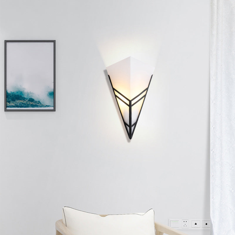 Triangle Modernist Wall Sconce Metal Sconce Light for Hallway