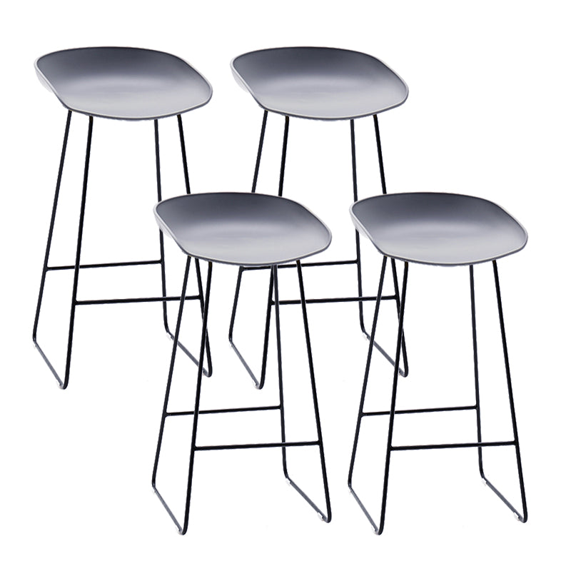 Contemporary Plastic Armless Bar Stool Low Back Bar Height Stool with Metal Frame