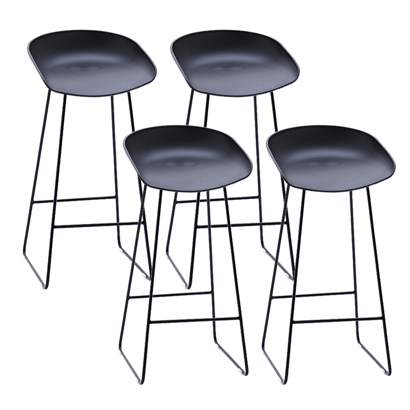 Contemporary Plastic Armless Bar Stool Low Back Bar Height Stool with Metal Frame