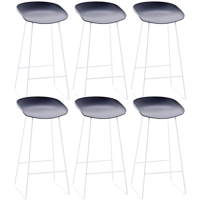 Contemporary Plastic Armless Bar Stool Low Back Bar Height Stool with Metal Frame