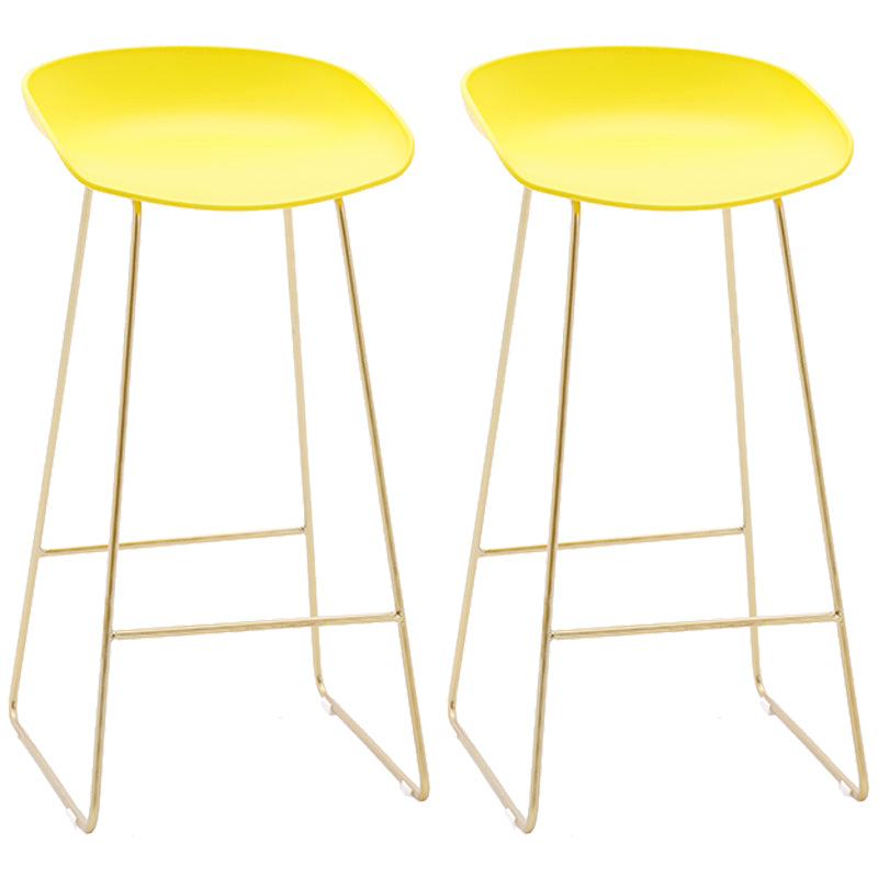 Contemporary Plastic Armless Bar Stool Low Back Bar Height Stool with Metal Frame