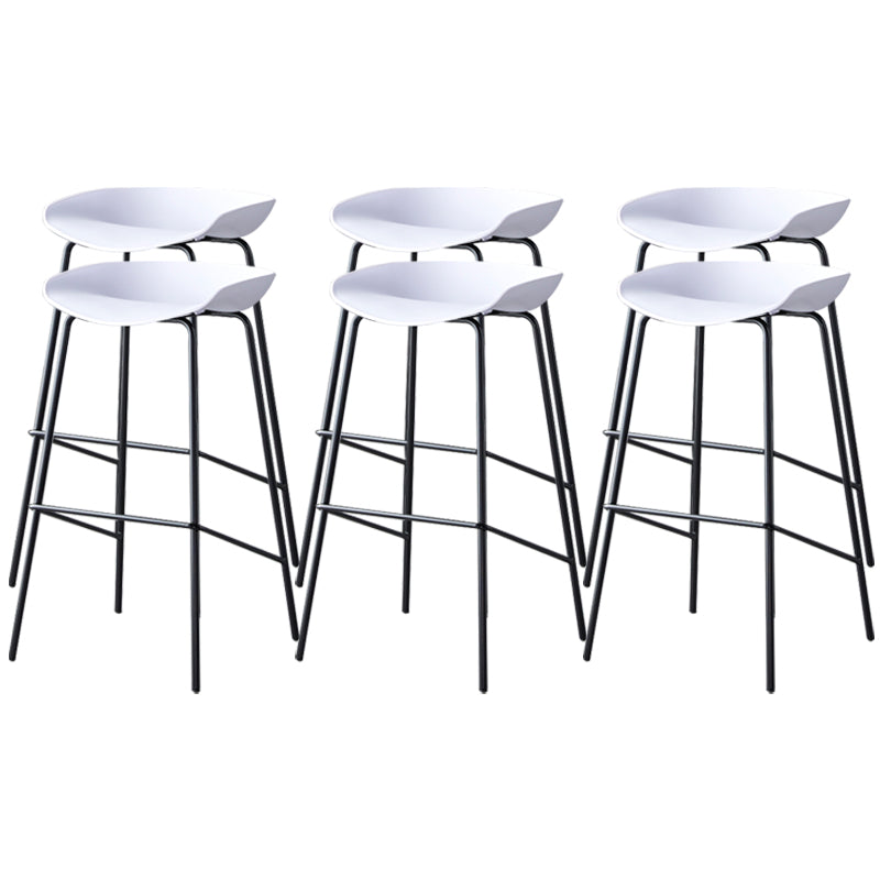 Contemporary Low Back Armless Bar Stool Plastic Bar Stool with Metal Legs