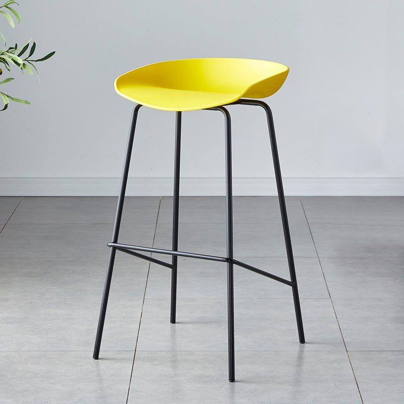 Contemporary Low Back Armless Bar Stool Plastic Bar Stool with Metal Legs