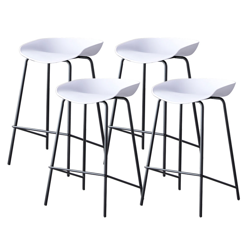 Contemporary Low Back Armless Bar Stool Plastic Bar Stool with Metal Legs