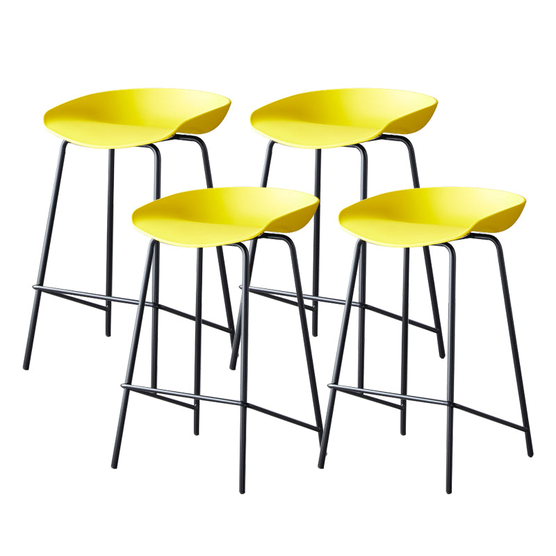 Contemporary Low Back Armless Bar Stool Plastic Bar Stool with Metal Legs
