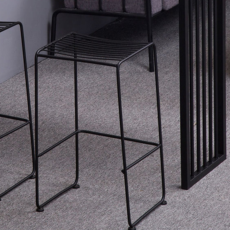 Modern Bar-height Table with Black Base 41.3-inch Height Table for Patio Use