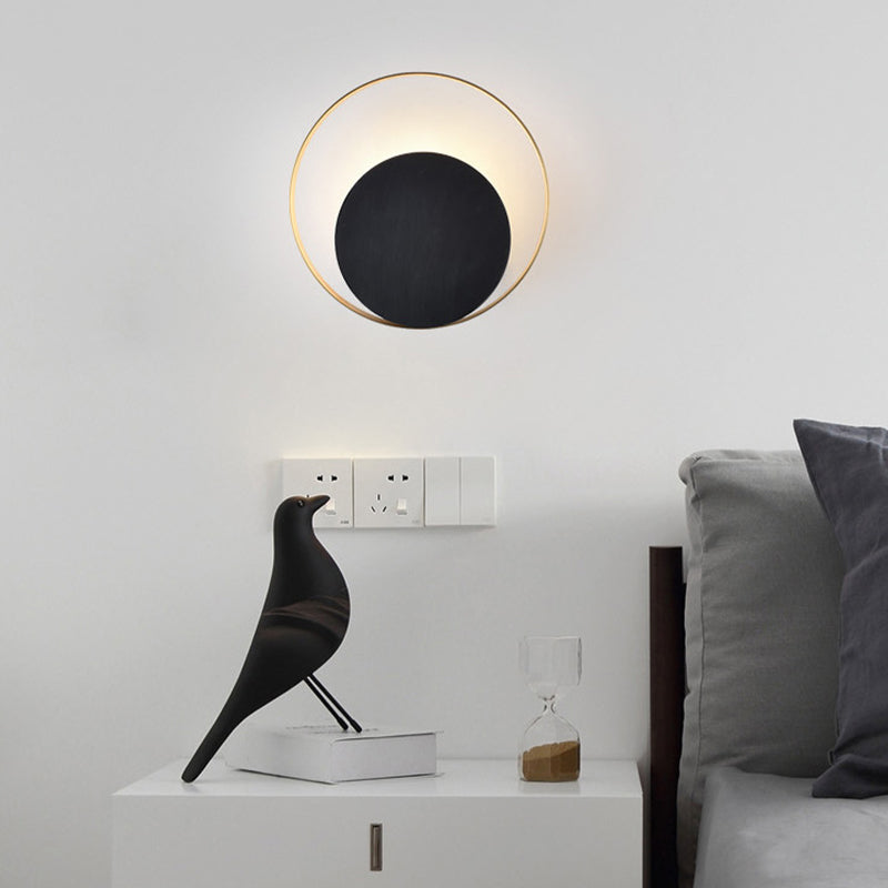 1 Light Circular Wall Mount Light Minimalism Metal Wall Lamp in Black