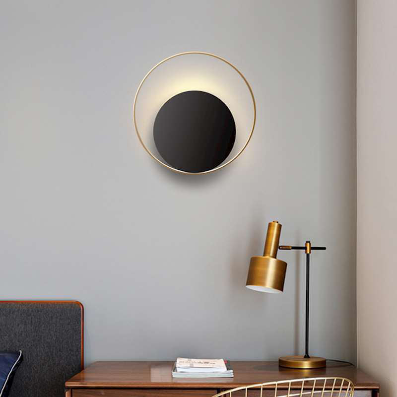 1 Light Circular Wall Mount Light Minimalism Metal Wall Lamp in Black