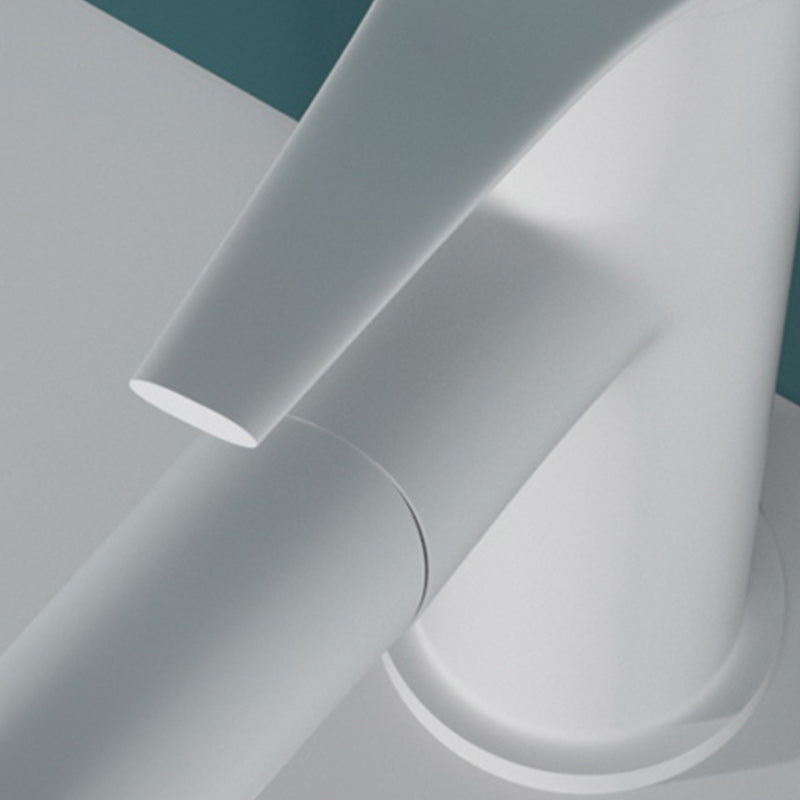 Modern Style Centerset Faucet Lever Handle Faucet for Bathroom