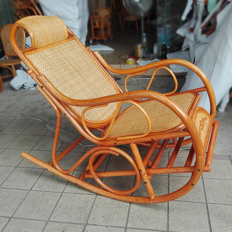 Traditional Rocking Chair Solid Wood Wicker Detail Recliner Chair for Living Room