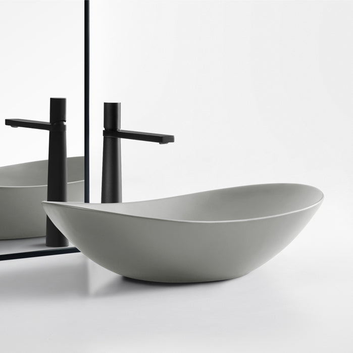 Modern Bathroom Sink Pop-Up Drain Porcelain Oval-Shape Vessel Bathroom Sink