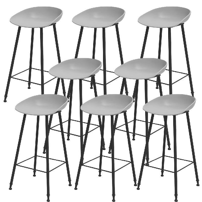 Luxurious Armless Counter High Stool Backrest Metal Bar Stool with Plastic Seat