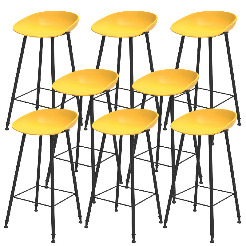 Luxurious Armless Counter High Stool Backrest Metal Bar Stool with Plastic Seat