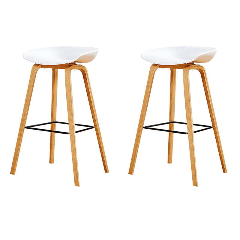 Nordic Backrest Armless Counter High Stool Plastic Cafe Bar Chair with Wooden Base
