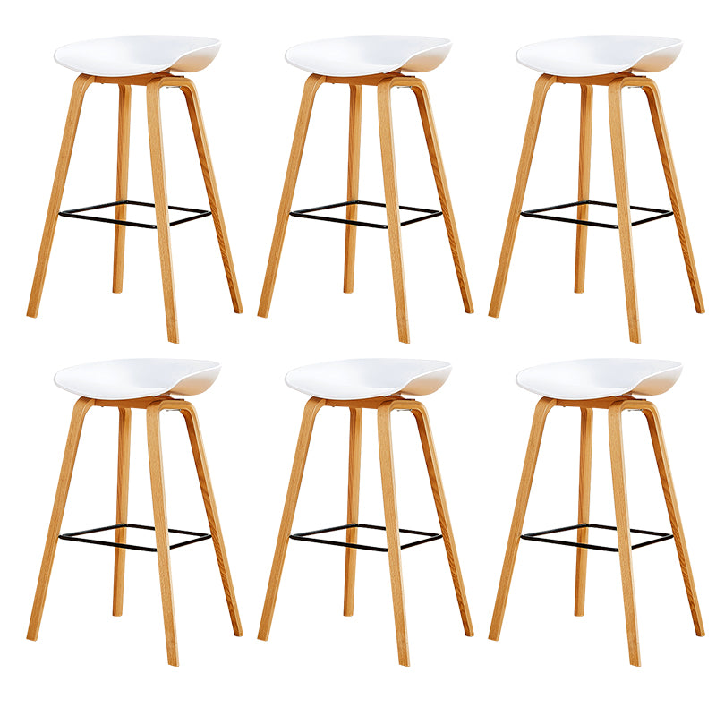 Nordic Backrest Armless Counter High Stool Plastic Cafe Bar Chair with Wooden Base