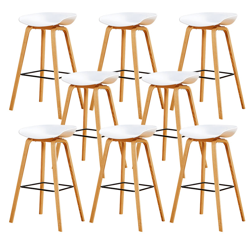 Nordic Backrest Armless Counter High Stool Plastic Cafe Bar Chair with Wooden Base