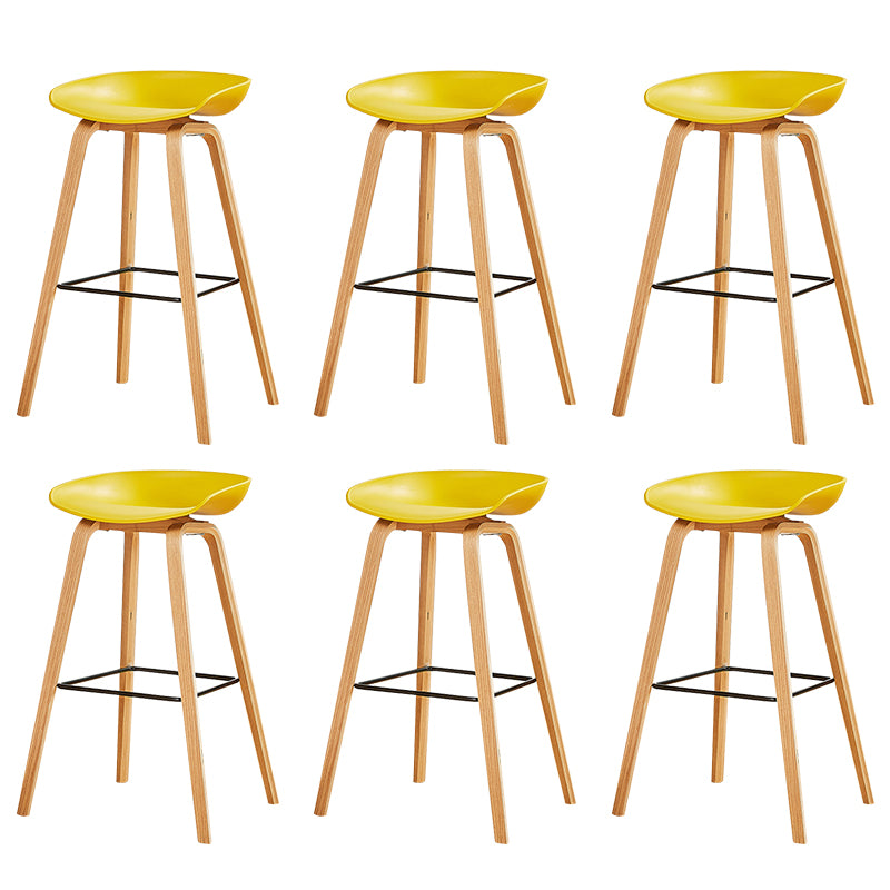 Nordic Backrest Armless Counter High Stool Plastic Cafe Bar Chair with Wooden Base