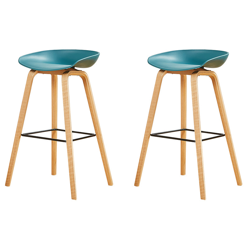 Nordic Backrest Armless Counter High Stool Plastic Cafe Bar Chair with Wooden Base