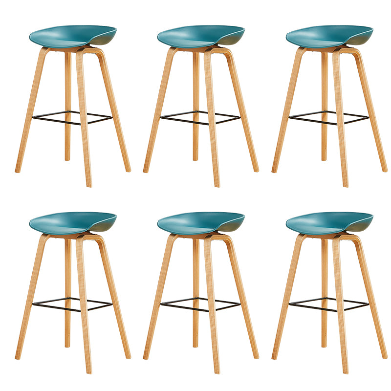Nordic Backrest Armless Counter High Stool Plastic Cafe Bar Chair with Wooden Base