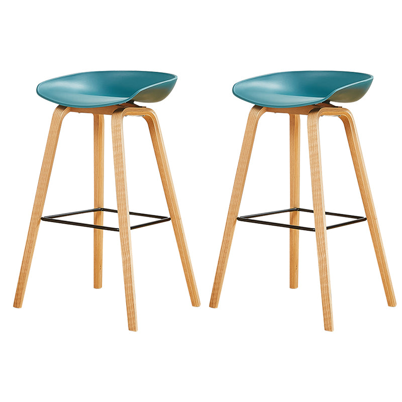 Nordic Backrest Armless Counter High Stool Plastic Cafe Bar Chair with Wooden Base