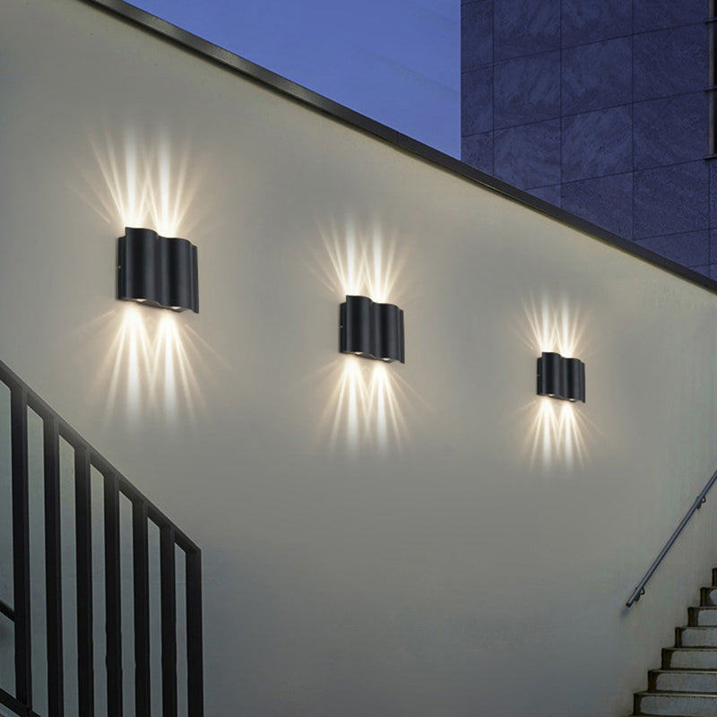 Modern Style Wave Shape Wall Sconce Metal Sconces in Black for Outdoor
