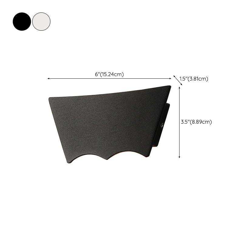 Modern Style Geometry Shade Wall Sconce Metal 3 Light Sconces for Outdoor