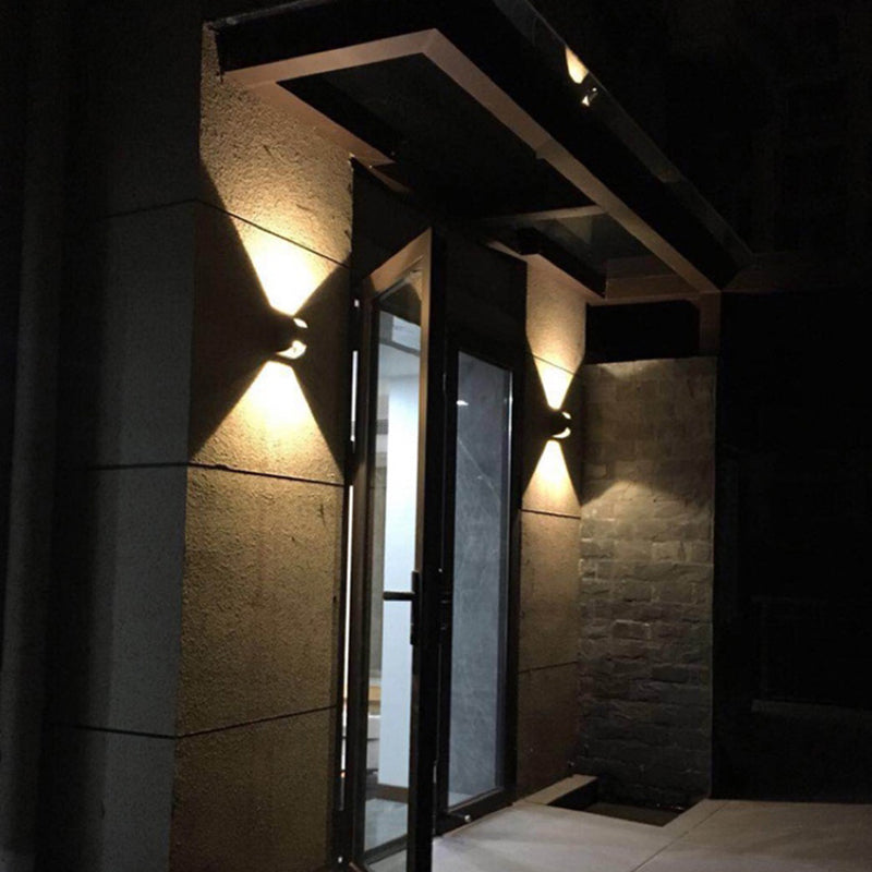 Polygon Shape Wall Light Modern Style Metal 2 Lights Sconce in Black