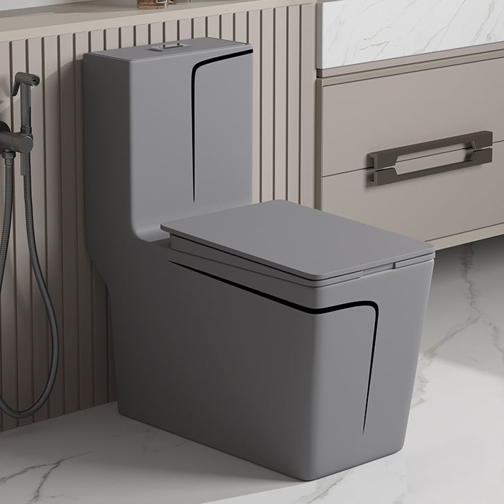 Traditional Floor Mount Toilet Bowl One-Piece Toilet with Slow Close Seat